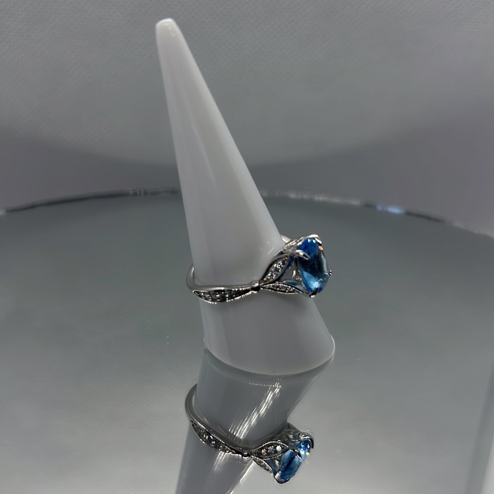 Lab created quartz - Picture 3 of 4